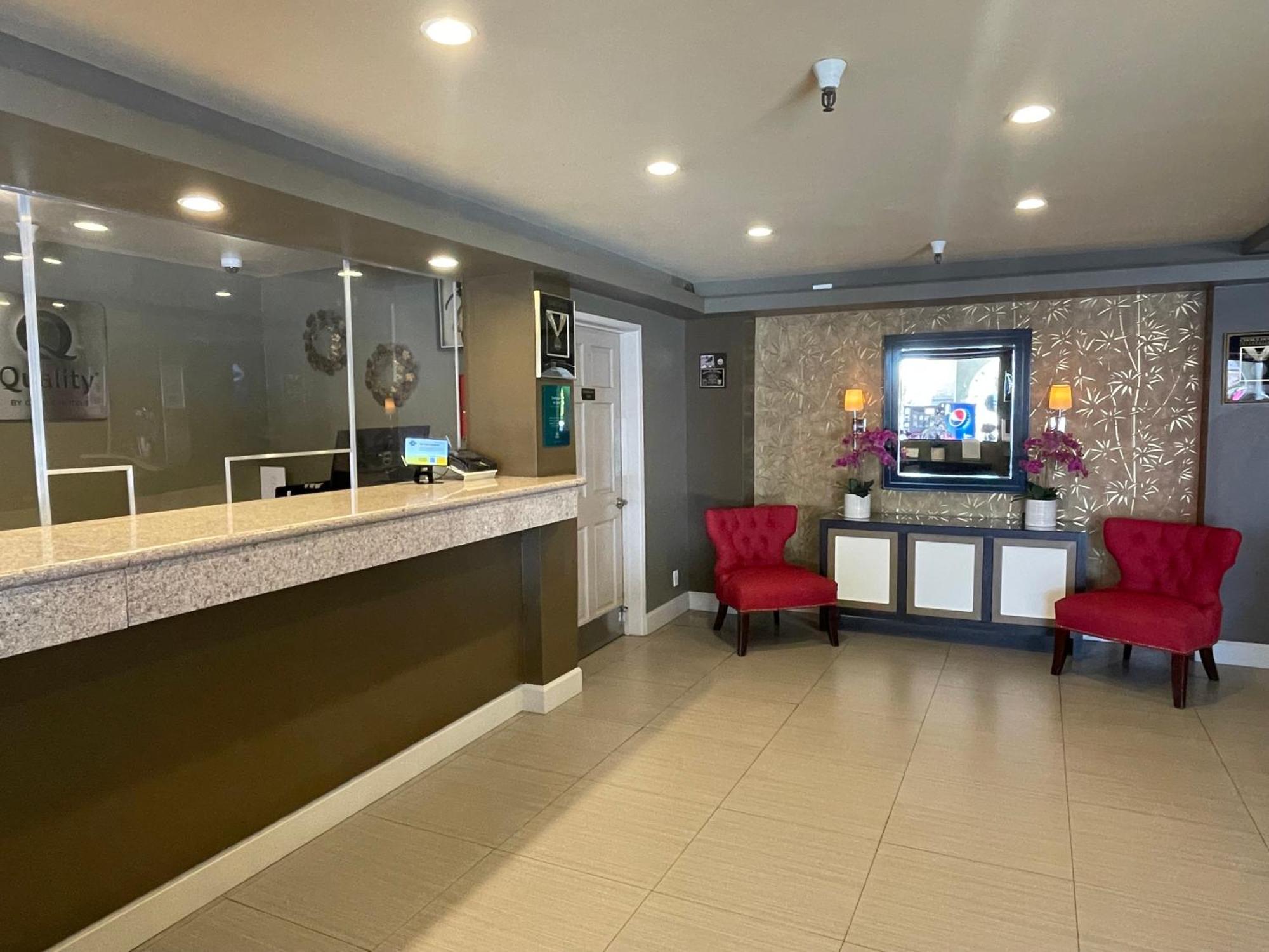 Quality Inn Ontario Airport Convention Center Экстерьер фото