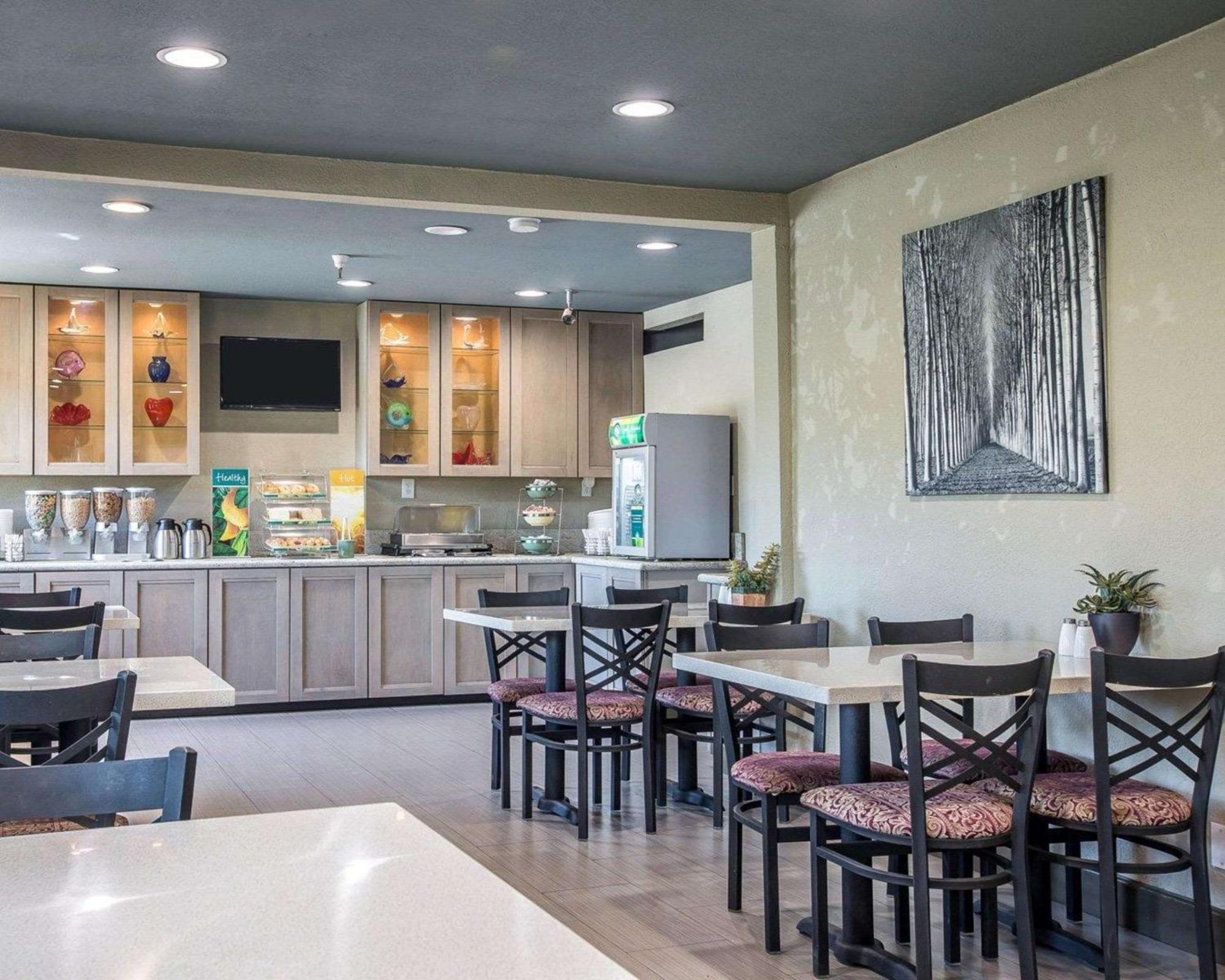 Quality Inn Ontario Airport Convention Center Экстерьер фото