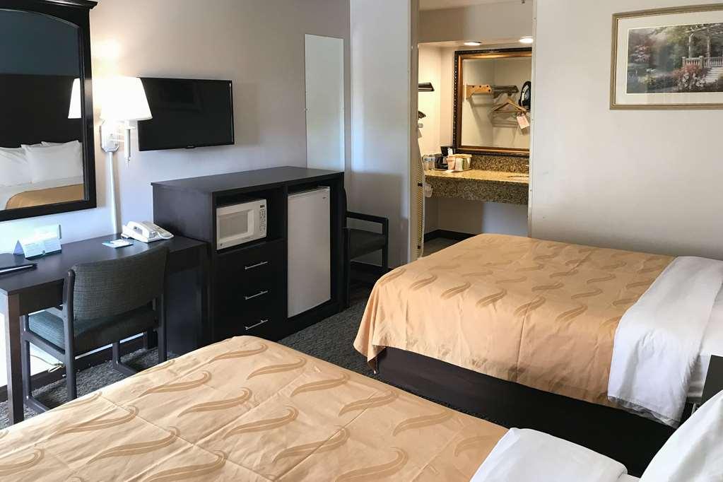 Quality Inn Ontario Airport Convention Center Номер фото