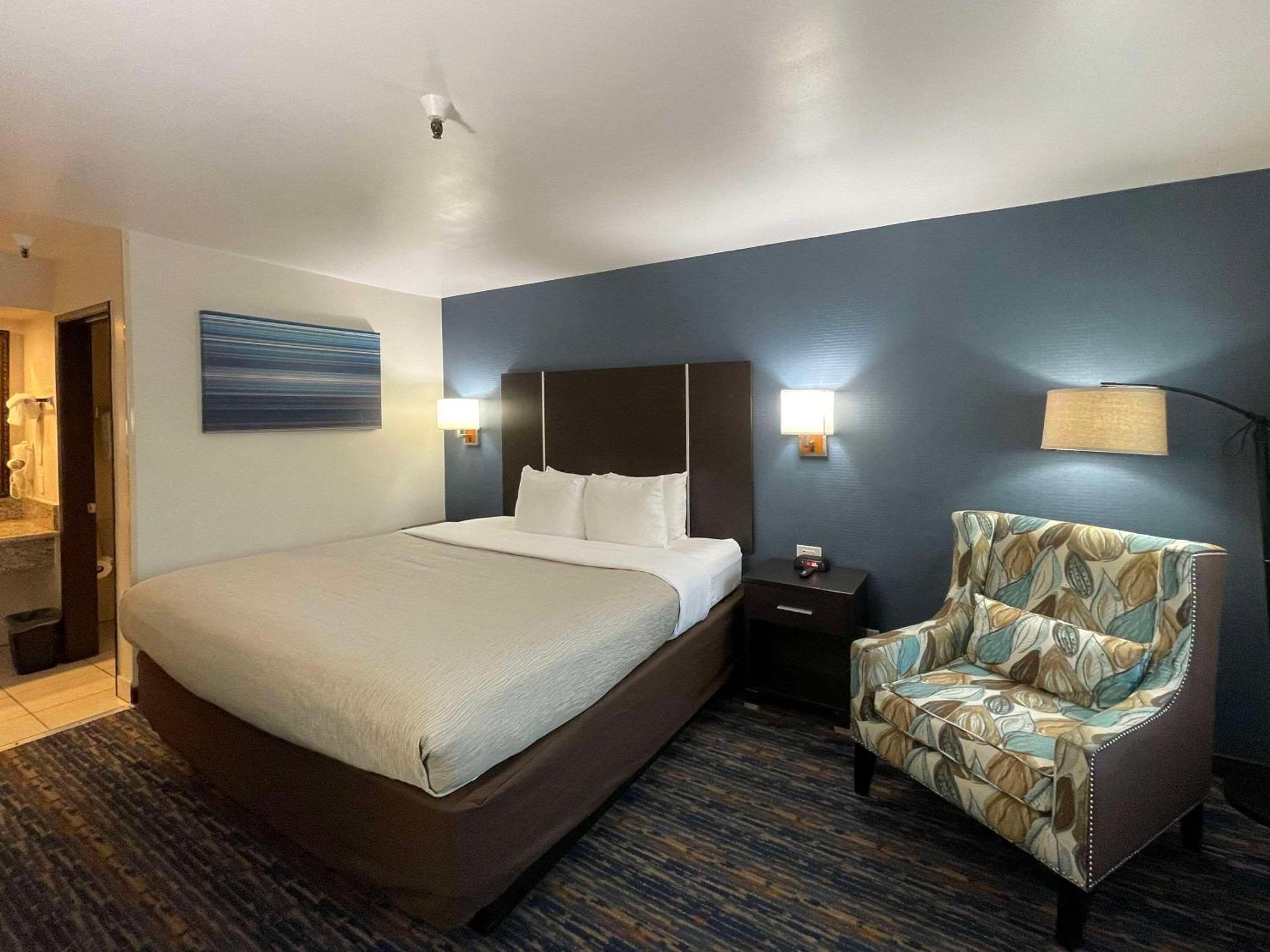 Quality Inn Ontario Airport Convention Center Экстерьер фото